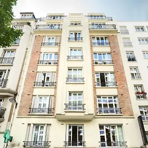 Du Moderne 3*, Paris França